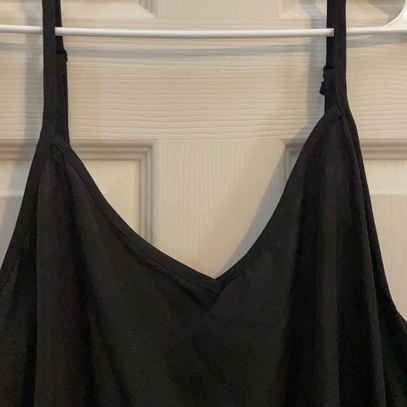 NWOT Derek Plus Black Vneck Tank Top with Low Vback, 2x - Picture 2 of 6
